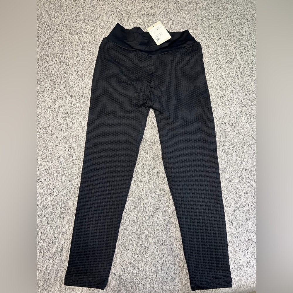 HALARA Black Textured Leggings for Women